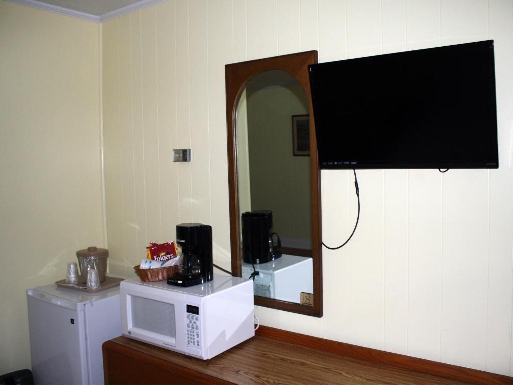 Falcon Motel Бакстон Номер фото