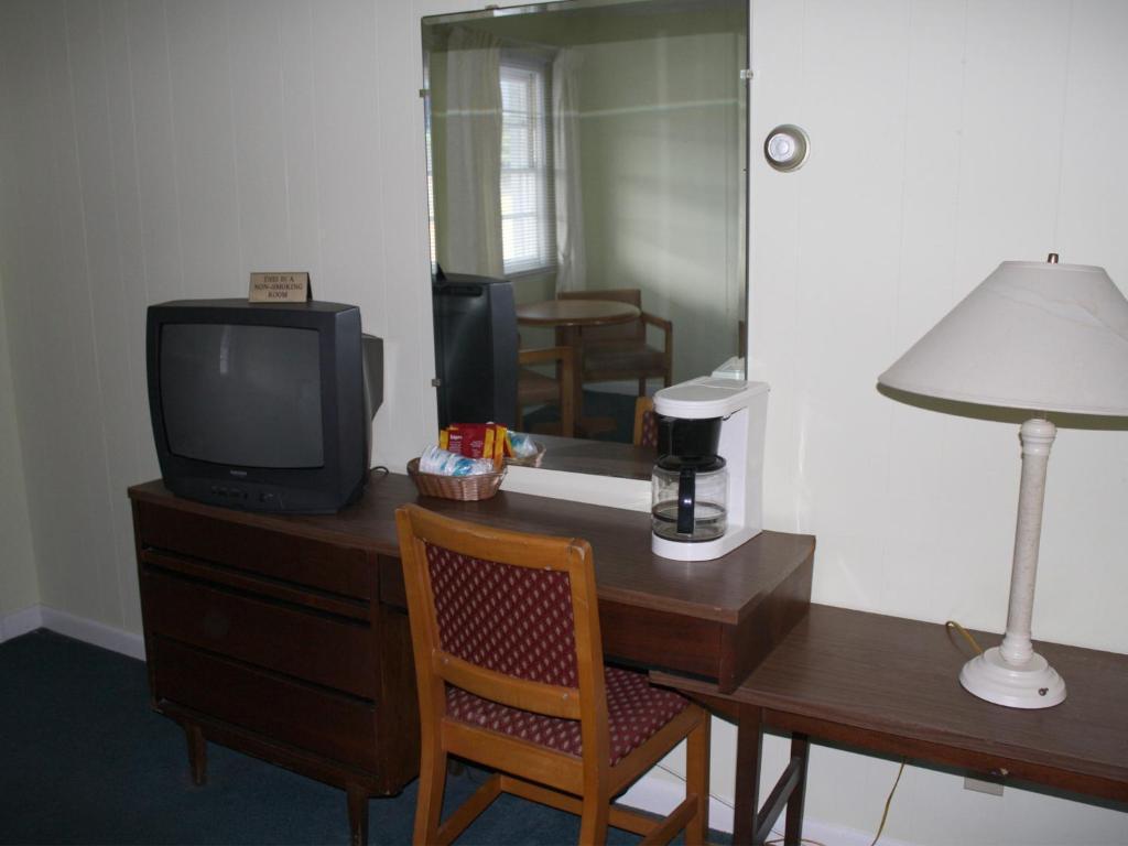 Falcon Motel Бакстон Екстер'єр фото